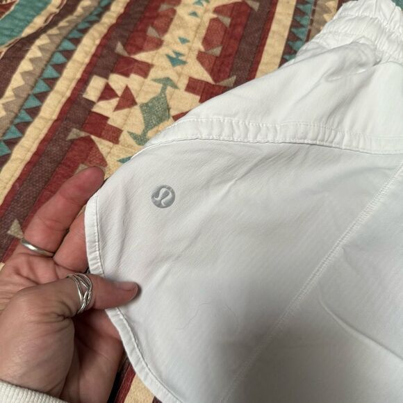 Lululemon Athletica white running shorts size 6 - Picture 2 of 7